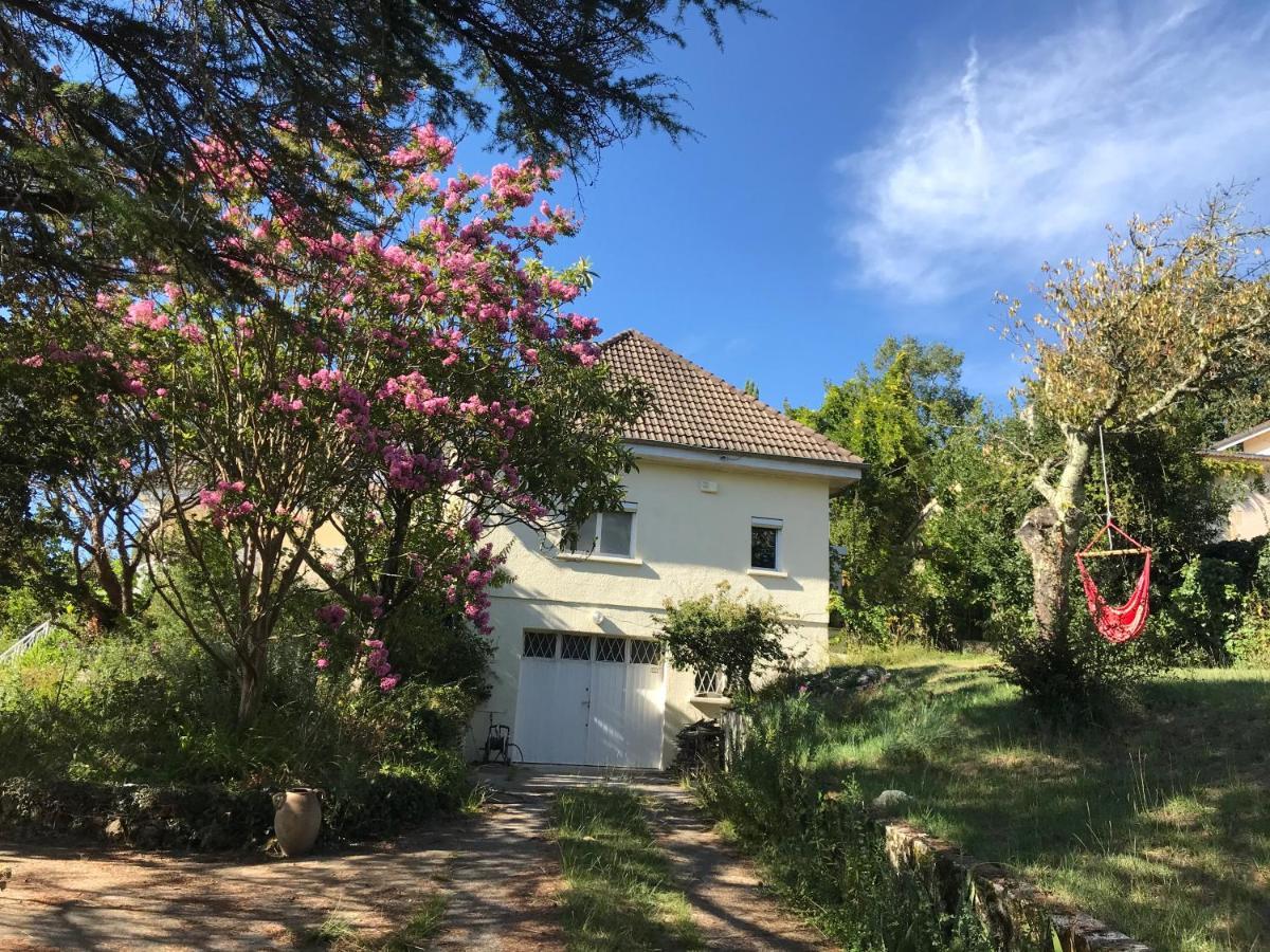 Appartement Avec Vue Panoramique Sur L'Estuaire De La Gironde Plassac  Buitenkant foto